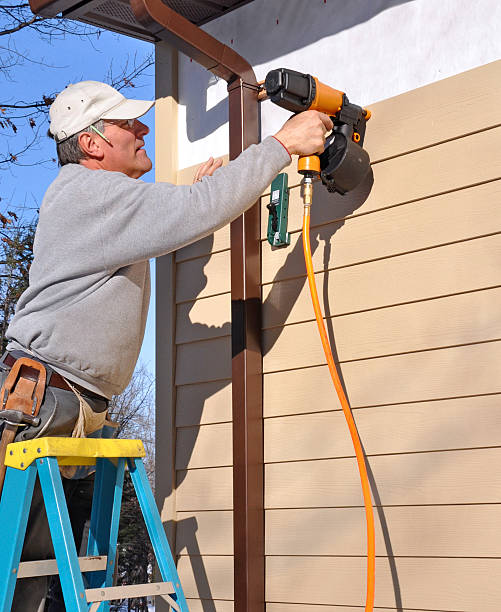 Siding Removal and Disposal in Greensburg, KY